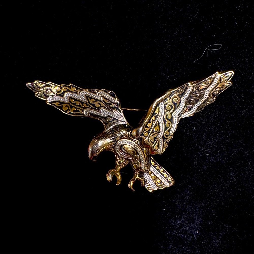 Vintage Damascene Eagle in Flight Pin in Black and Gold Unisex